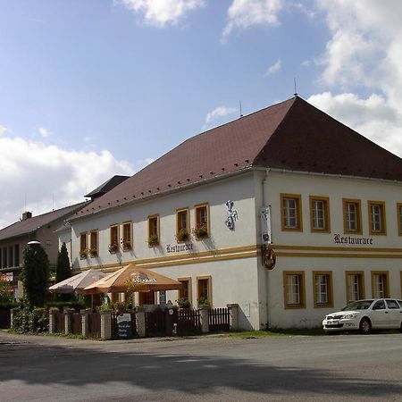 Отель Pension A Restaurace Rudolec Cesky Rudolec Экстерьер фото